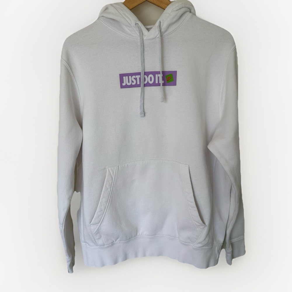 Nike‎ Pullover Hoodie Sweatshirt White Purple Logo Cotton Men’s Size Medium